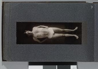 Go to image 32.