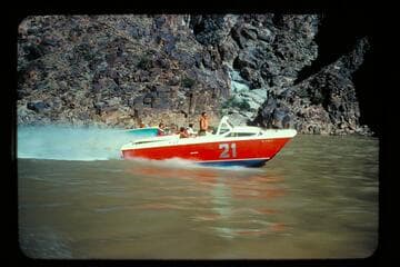 Jets on Lake Mead