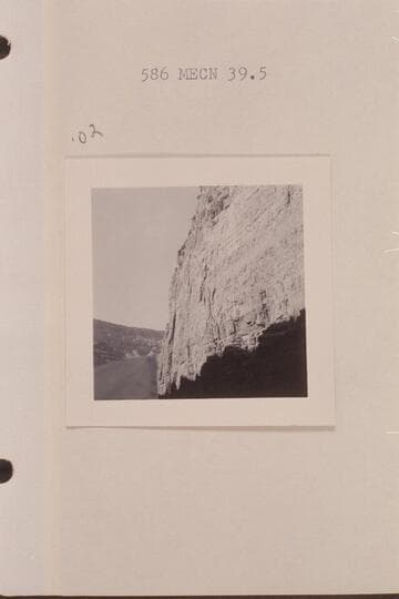 Crack in wall near dam site at Mile 39 1/2