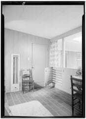 Go to image 4.