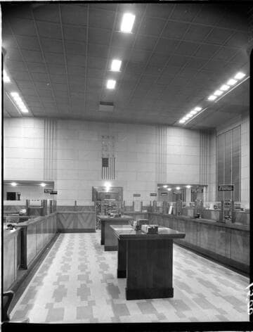 Commercial lighting